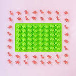 Načítať obrázok do zobrazovača galérie, Silikónová forma na gumených dinosauríkov s pipetou  - zelená
