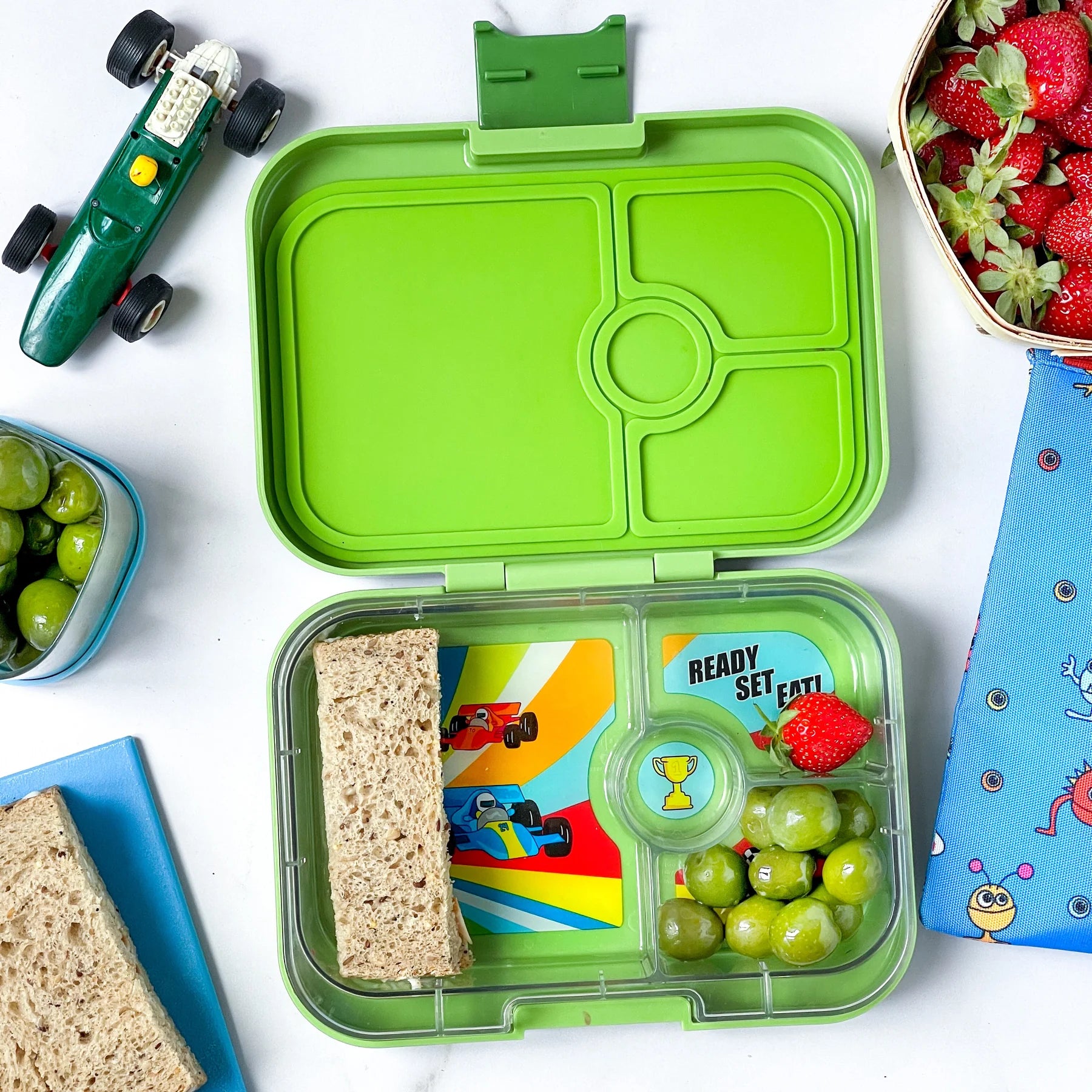 Yumbox Panino 4 oddelenia zelená matcha - preteky