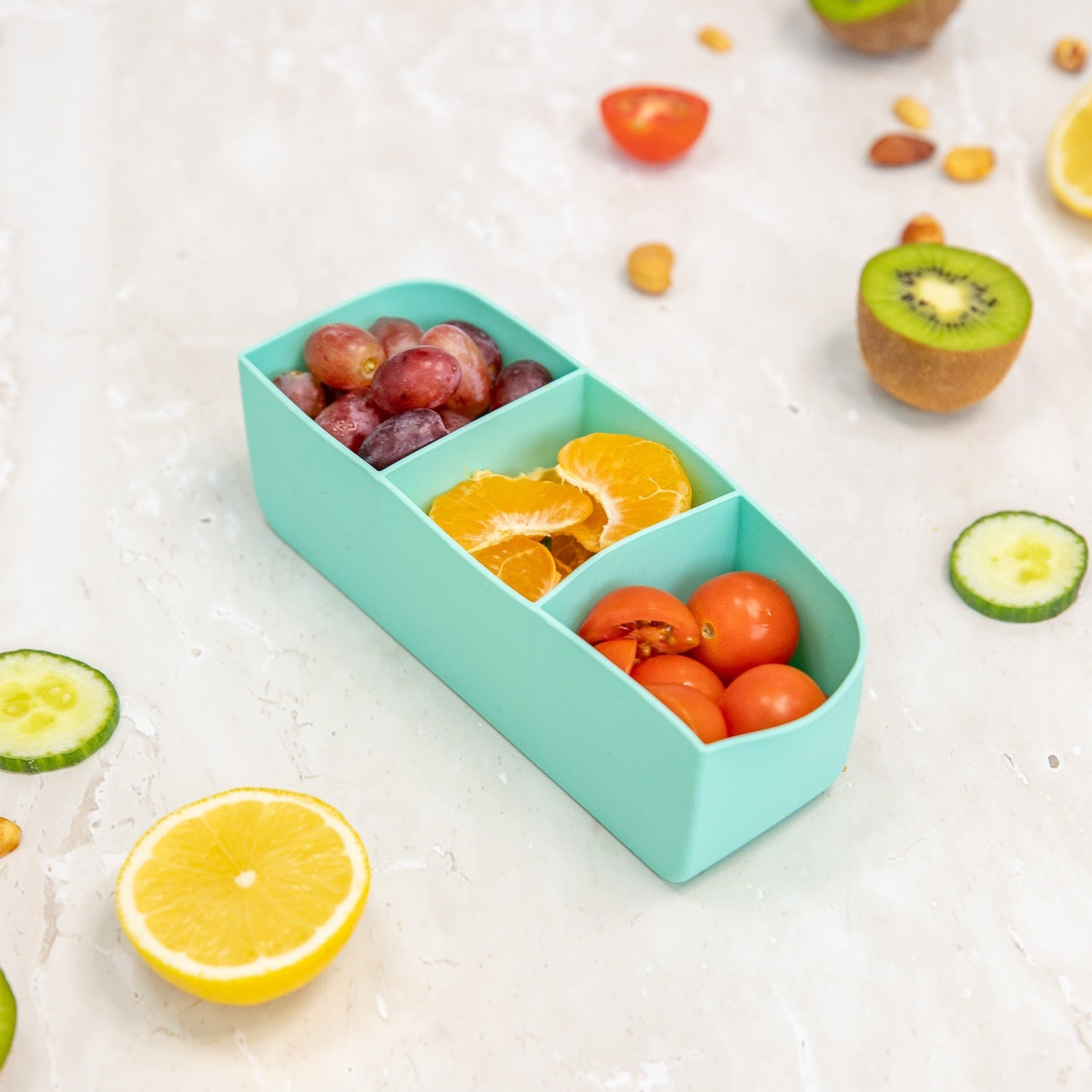 MontiiCo FEAST silikónová tácka Tyrkys