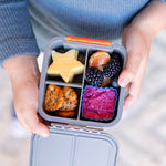 Načítať obrázok do zobrazovača galérie, Sada 2+1 silikónových formičiek fialová Little Lunch Box Co - Čučoriedka
