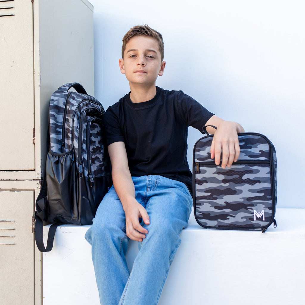 MontiiCo - Školský ruksak KAMUFLÁŽ len 700g!