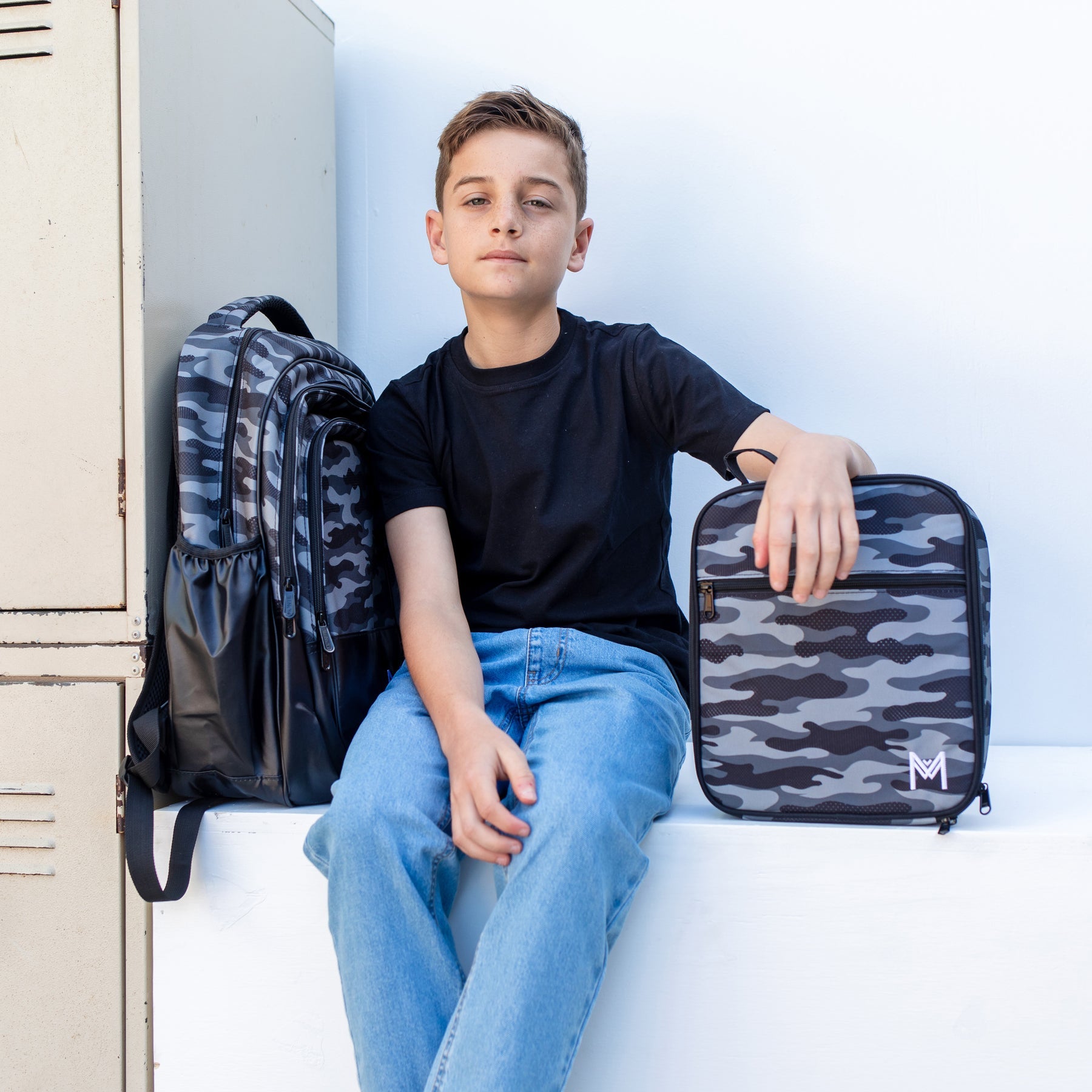 MontiiCo - Školský ruksak KAMUFLÁŽ len 700g!