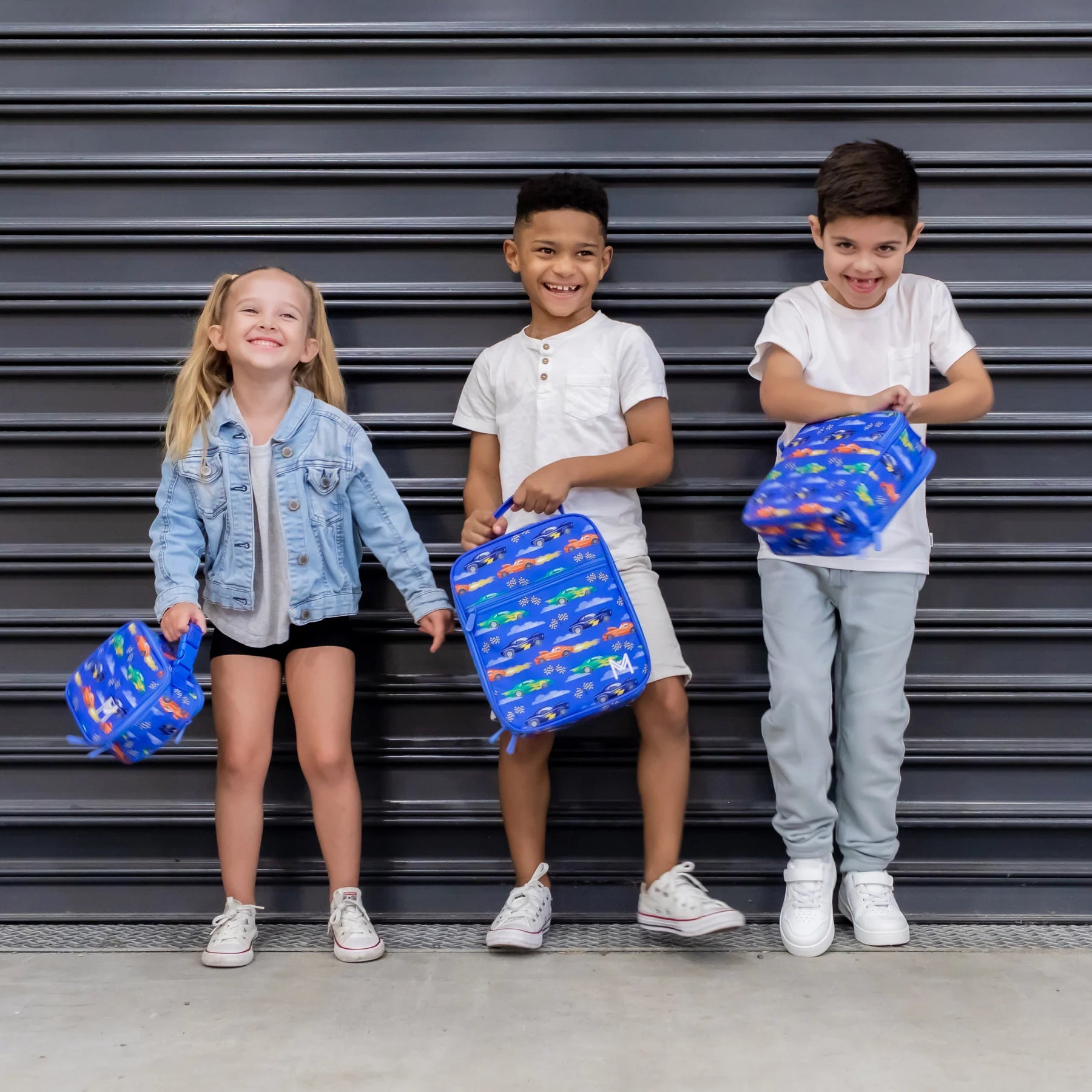 Montii termoizolačná taška Autá - veľkosť M