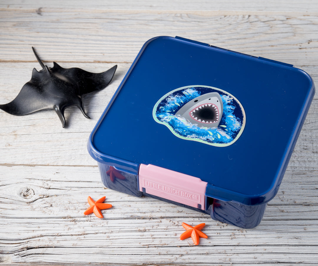 Holografická vodeodolná nálepka Žralok