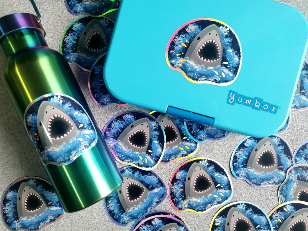 Holografická vodeodolná nálepka Žralok